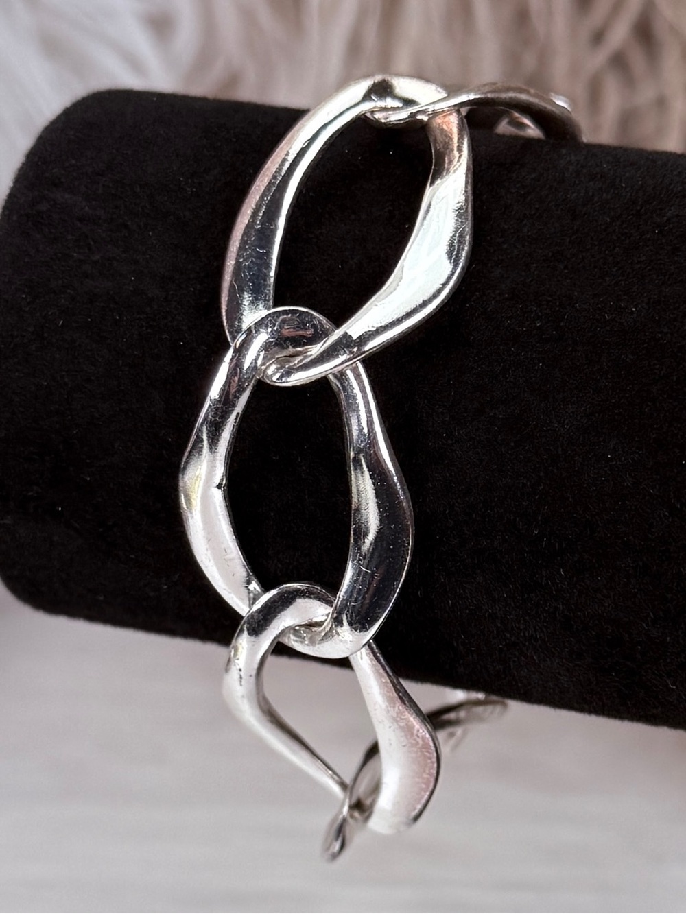 Vintage Silvertone, chunky chain, toggle closure bracelet